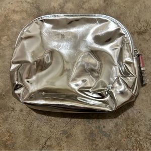 NWOT Silver Lipstick Zipper Cosmetics Bag
